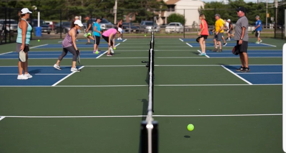 Let's play Pickleball! Beginners, Intermediate & Advanced Players