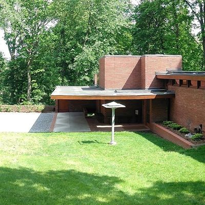 2022 Frank Lloyd Wright Affleck House Tour - Parkbench