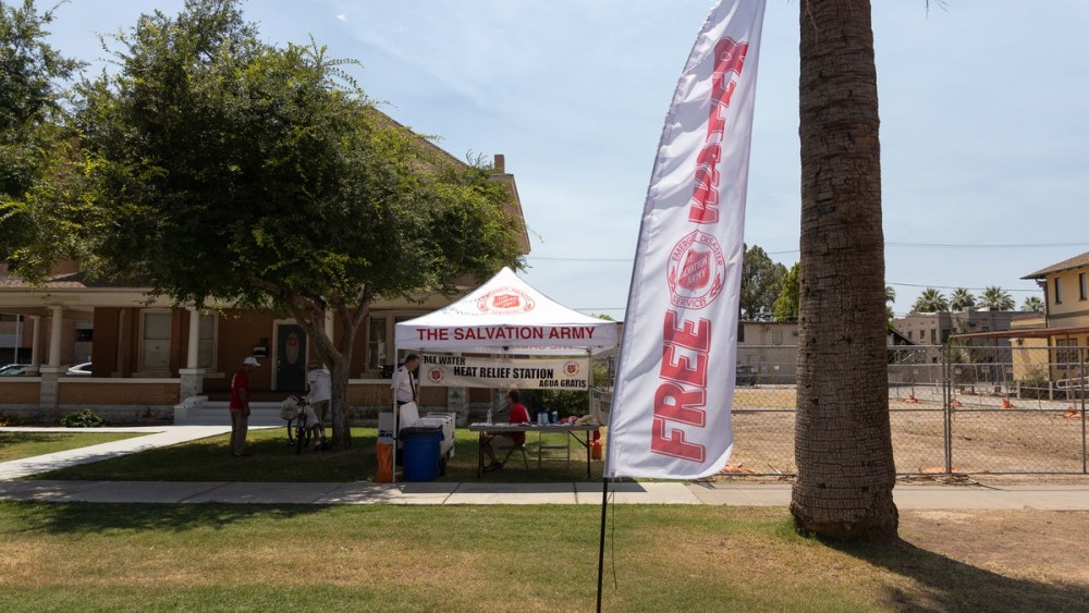 salvation-army-opens-heat-relief-stations-in-phoenix-area-here-s-where