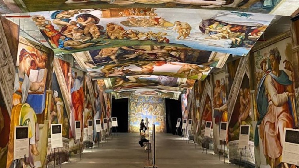 Walk Inside Michelangelo’s Sistine Chapel At Immersive Exhibit - Parkbench