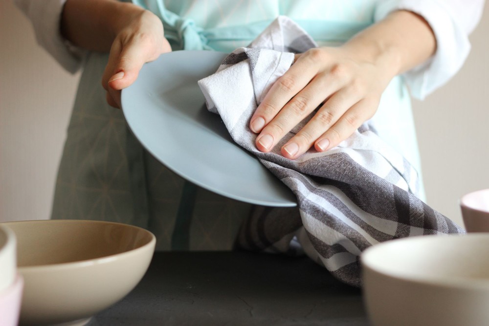 Your Dish Towels Aren't As Clean As You Think—Here's How Often You