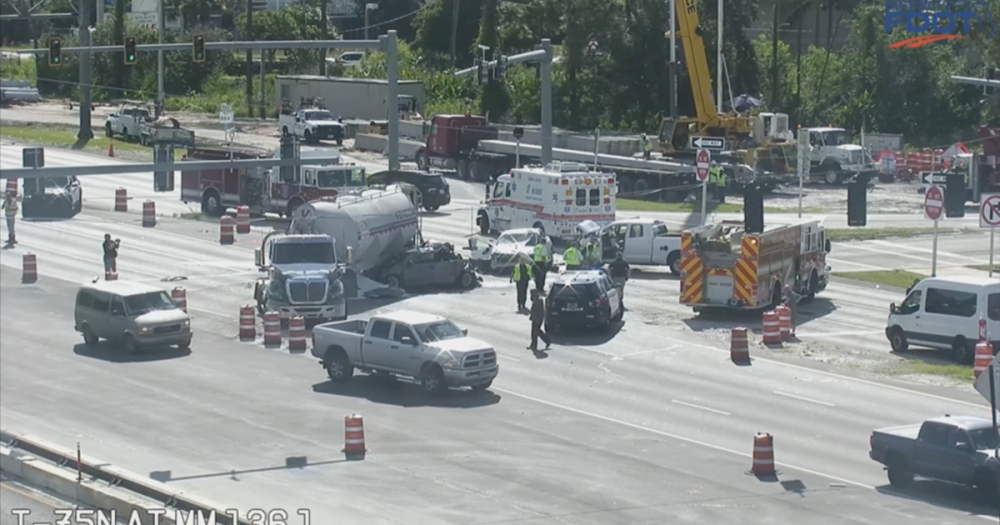 Fatal crash closes Colonial Blvd. at I-75 - Parkbench