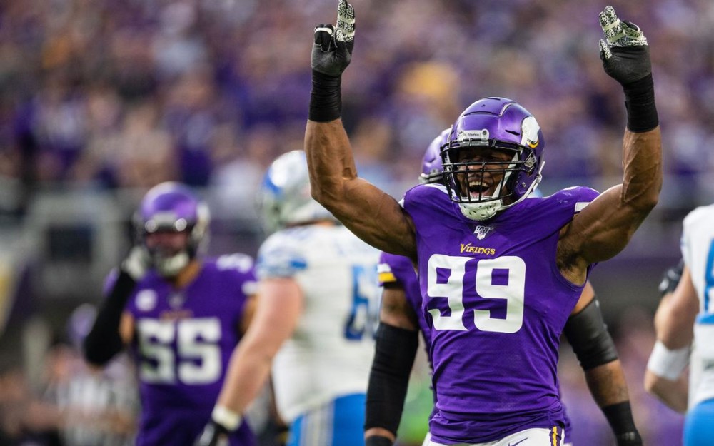 Vikings’ Danielle Hunter undergoes successful surgery to repair
