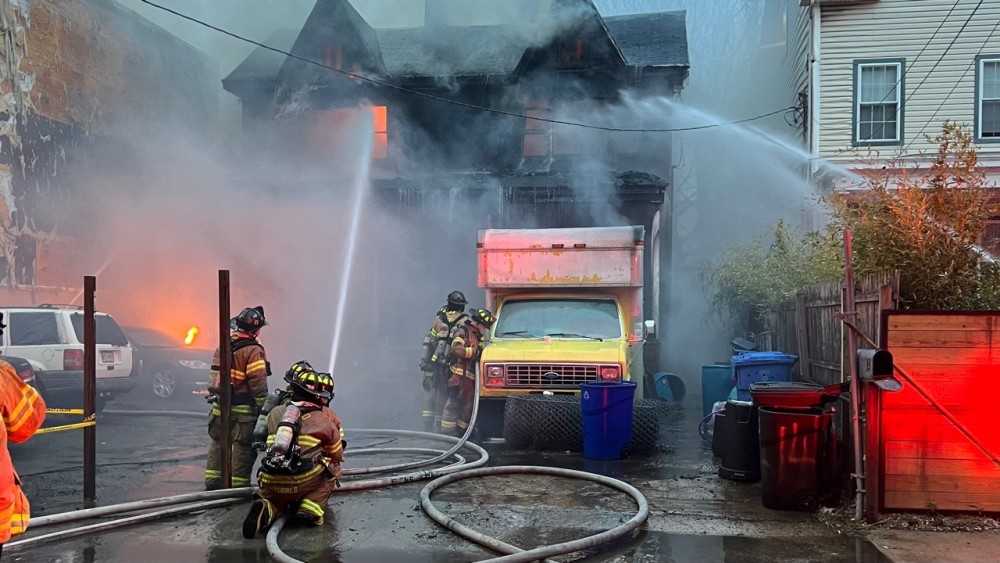 Dramatic Footage Shows Jersey City Firefighters Battling Multiple Fires ...