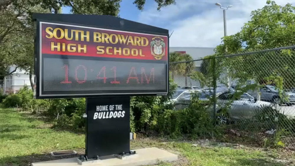 Back! Broward County Students Return for First Day of School