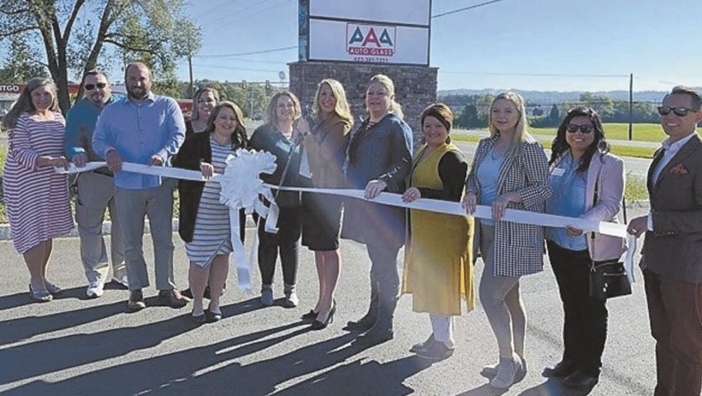 Sarah Coughlin State Farm hosts ribbon cutting - Parkbench