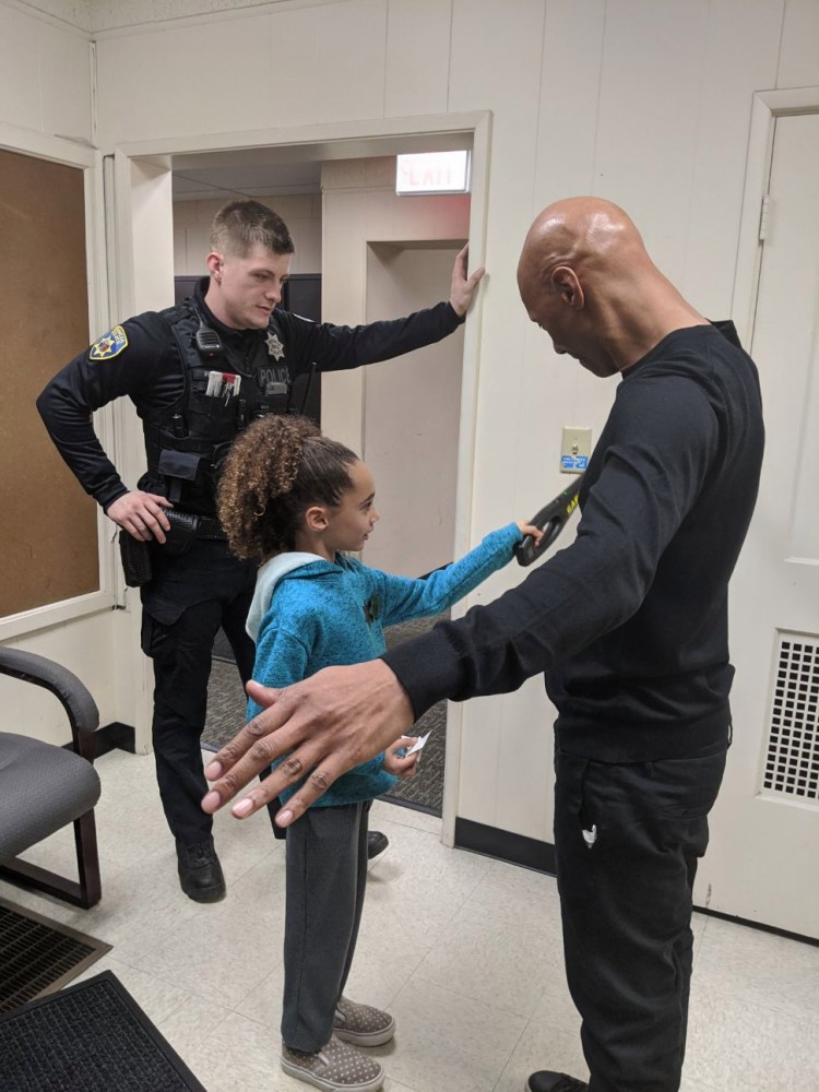 Benicia Police Officer James Franklin offers brighter future in ...