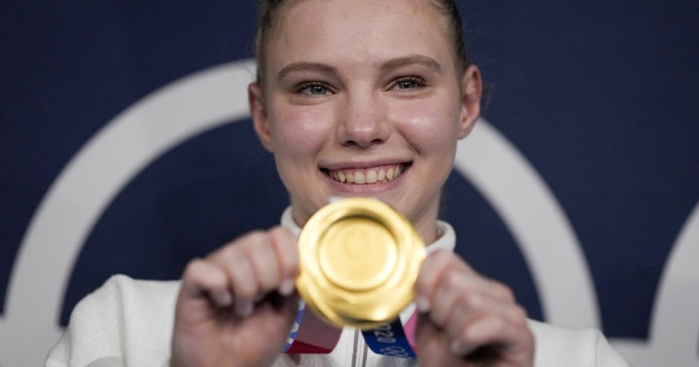 US gymnast Jade Carey wins gold in floor exercise final at Tokyo ...