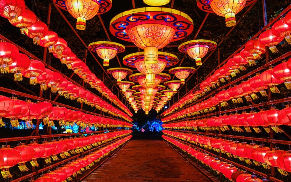 Your Guide to the Philadelphia Chinese Lantern Festival in Franklin