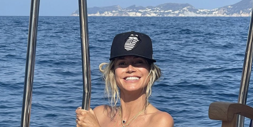 Heidi Klum 48 Flashes Toned Abs In New Topless Instagram Photo